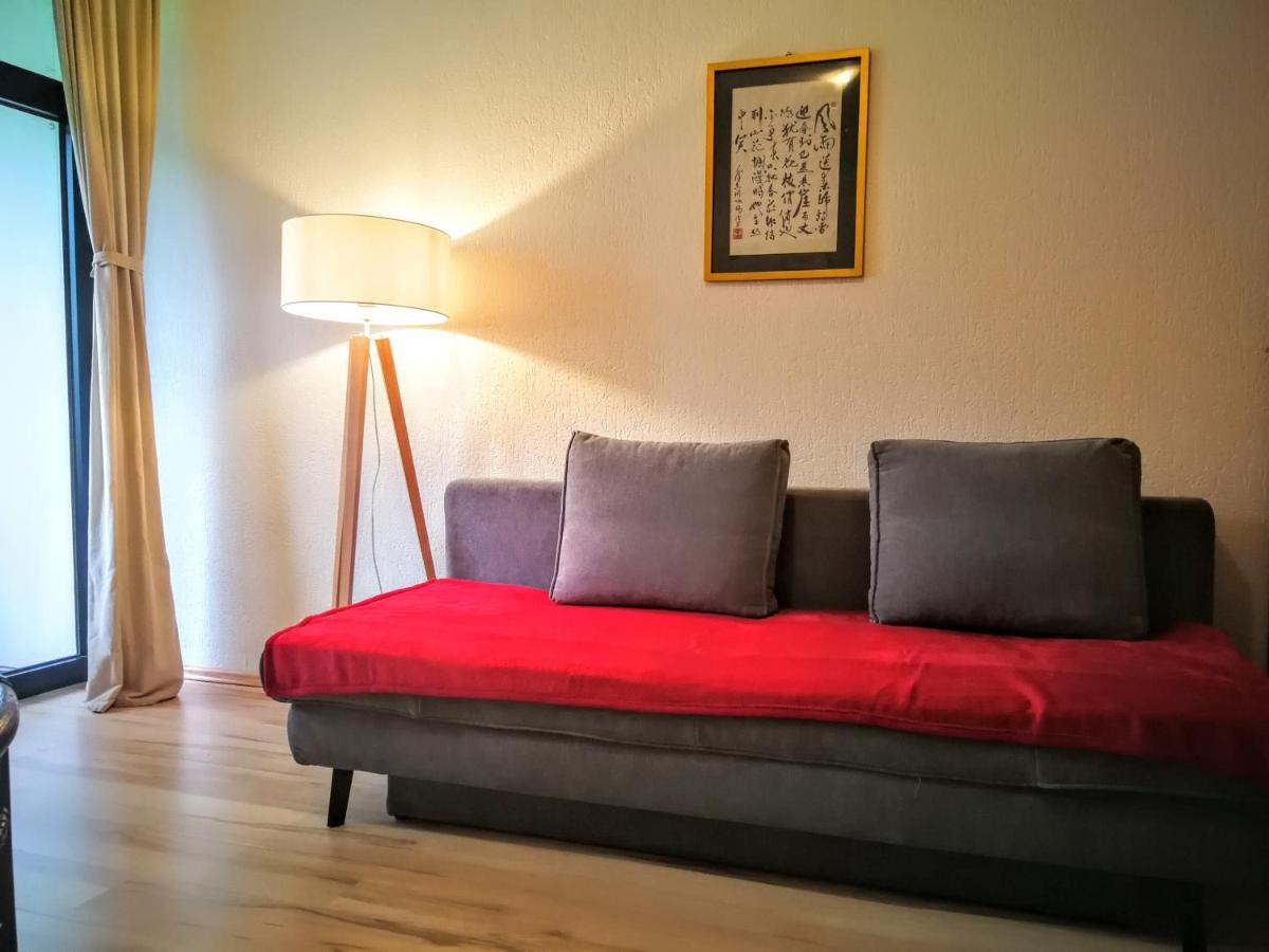 Ruhiges Apt. Direkt Am Naherholungsgebiet Mit Seeblick, Zentrum 5Min, Messe 18Min Nuremberg Bagian luar foto