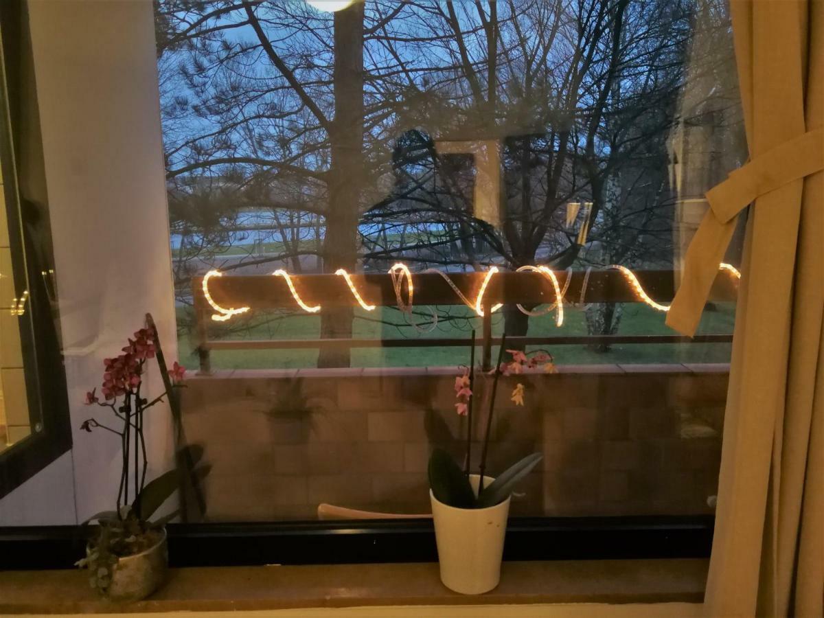 Ruhiges Apt. Direkt Am Naherholungsgebiet Mit Seeblick, Zentrum 5Min, Messe 18Min Nuremberg Bagian luar foto